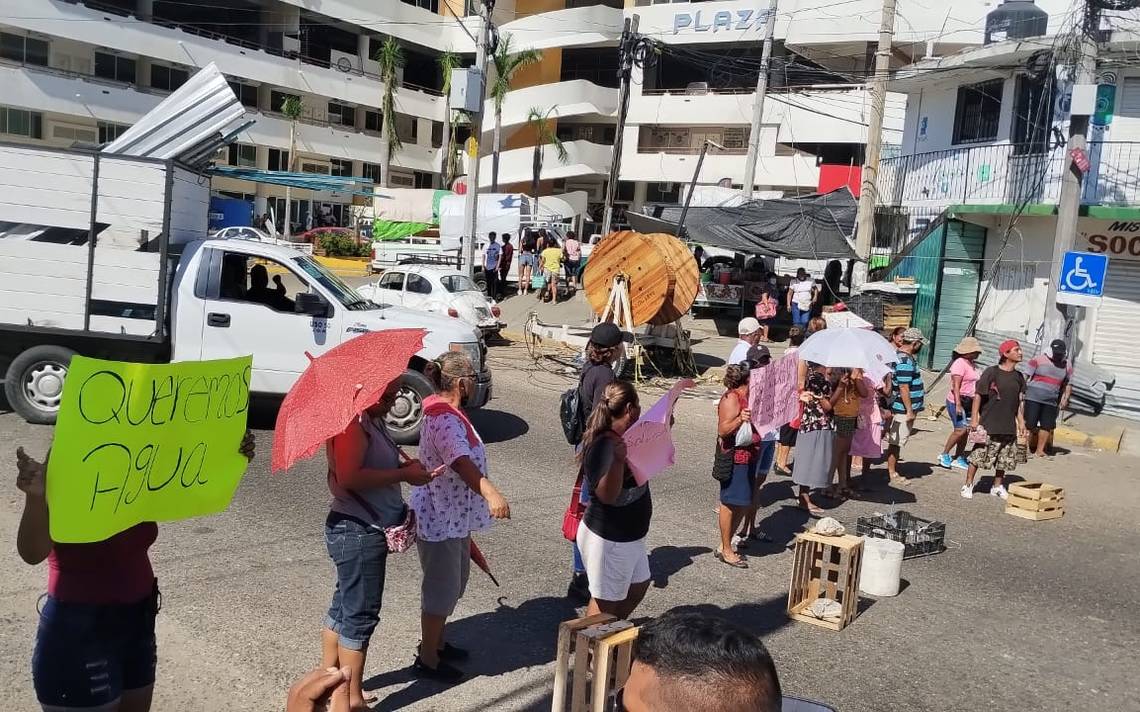 Bloquean la carretera México Acapulco por falta de agua El Sol de Acapulco Noticias Locales